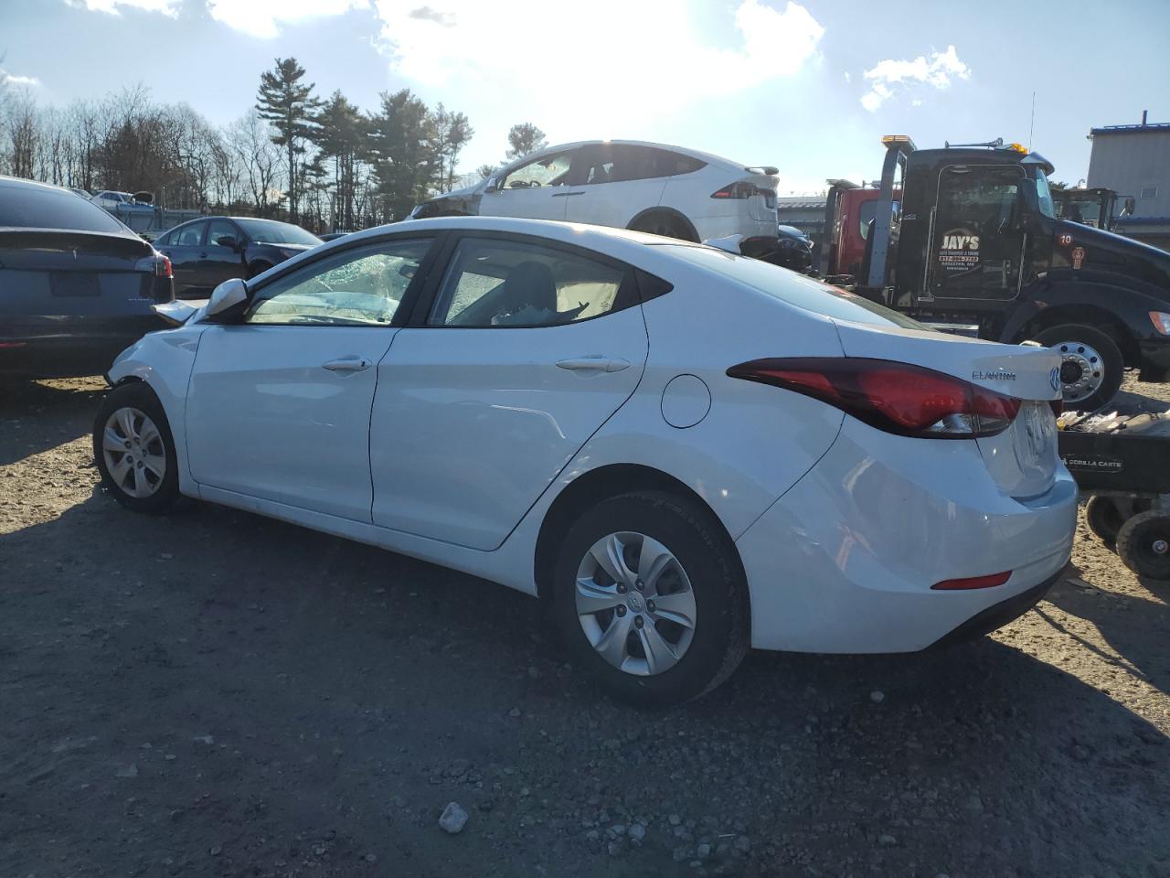 VIN 5NPDH4AE8GH747287 2016 HYUNDAI ELANTRA no.2