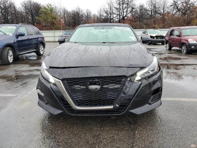  NISSAN ALTIMA 2019 Чорний