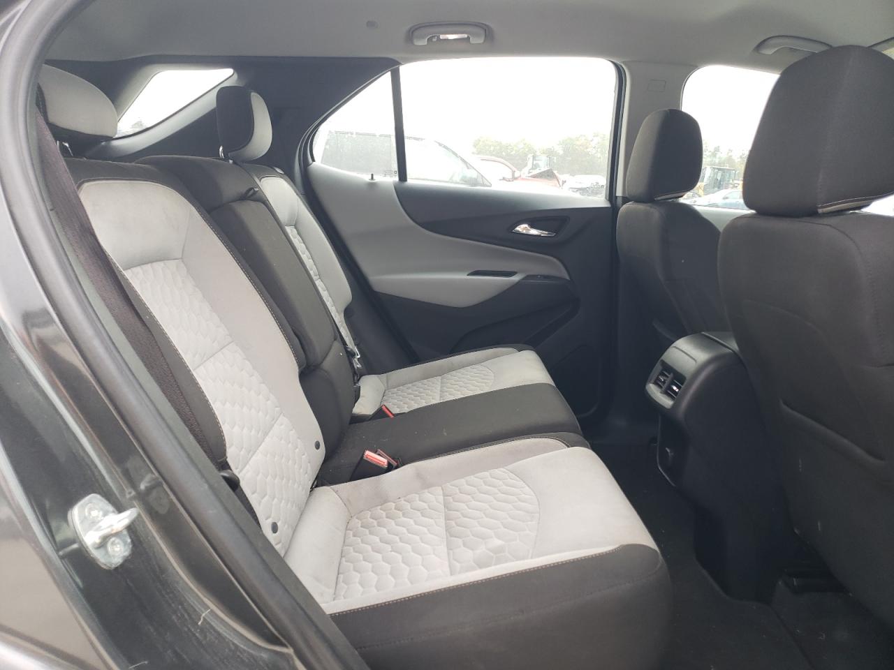 2018 Chevrolet Equinox - Image 11