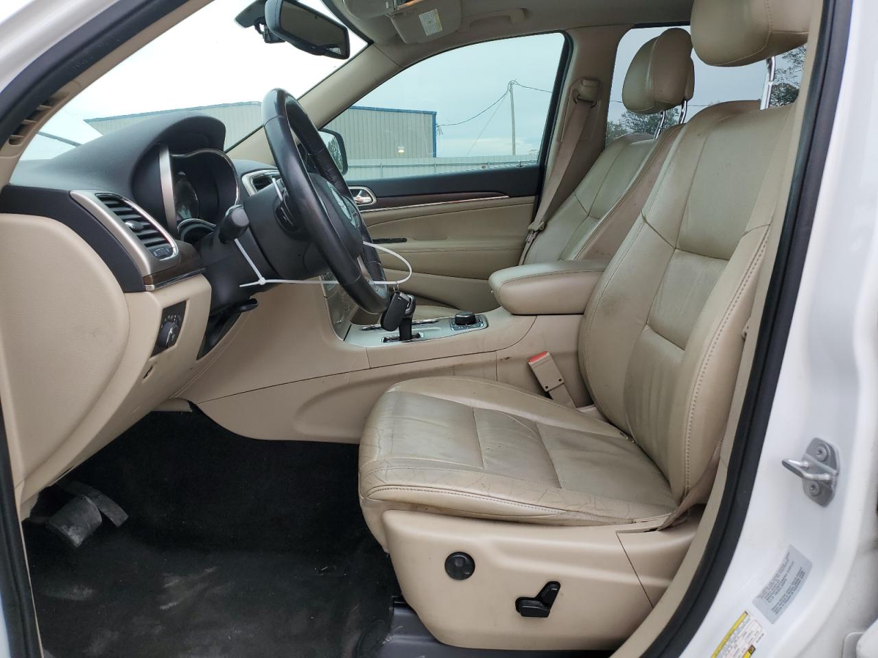 2015 Jeep Grand Cherokee - Image 7