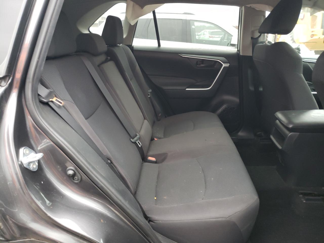 2021 Toyota RAV 4 - Image 12