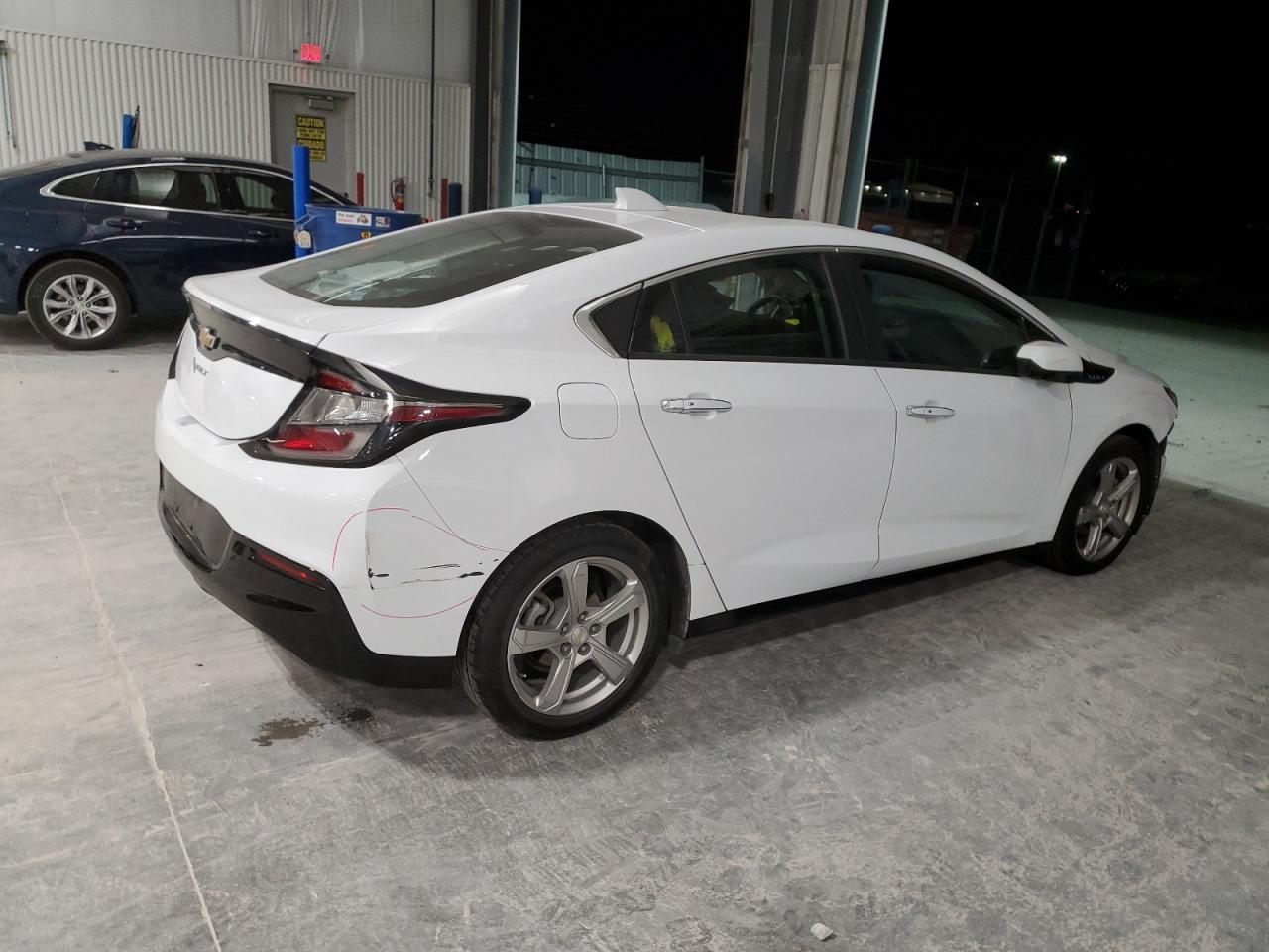 2017 Chevrolet Volt - Image 3