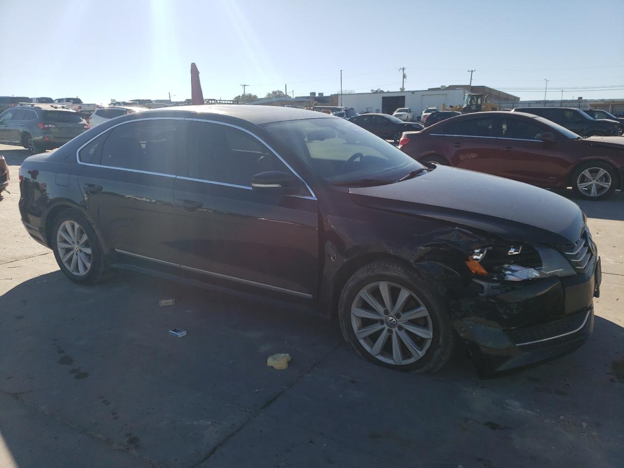 VIN 1VWCH7A38DC035233 2013 VOLKSWAGEN PASSAT no.4