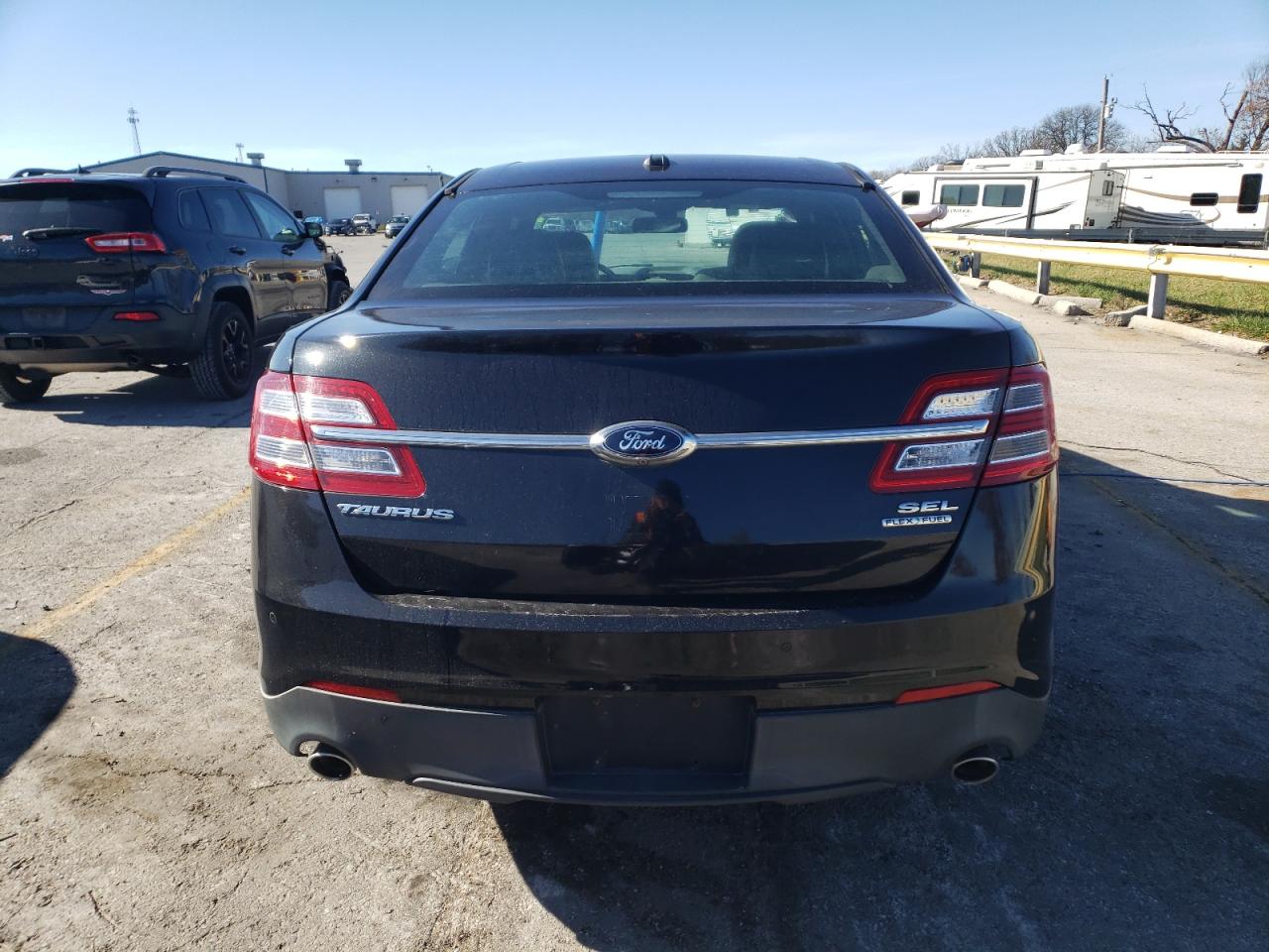 2015 Ford Taurus Sel VIN: 1FAHP2E89FG127599 Lot: 82170554