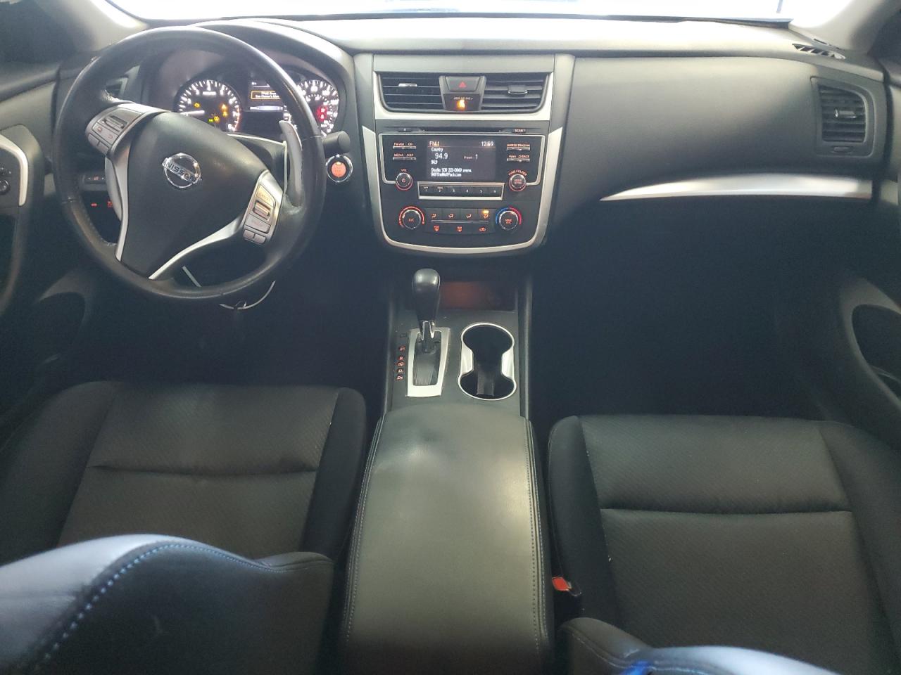 2016 Nissan Altima - Image 8