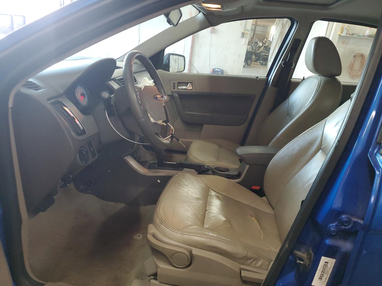 2010 Ford Focus - Image 7