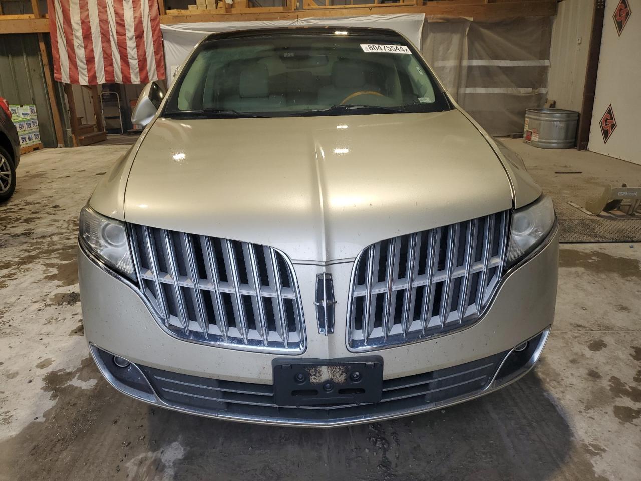 2011 Lincoln MKT - Image 5