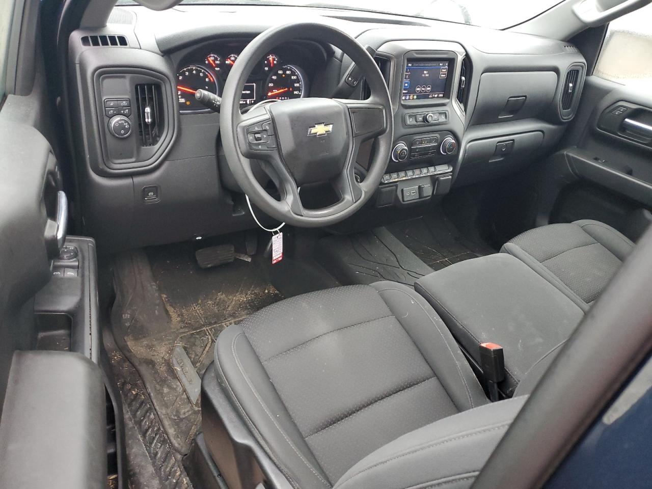 2022 Chevrolet Silverado - Image 8