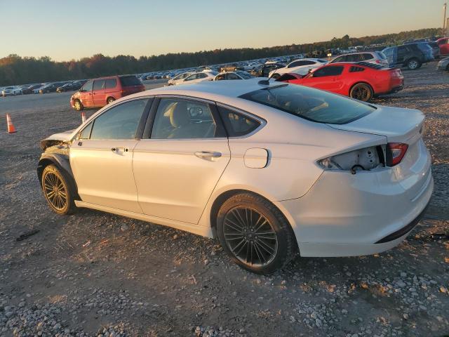  FORD FUSION 2014 Белы