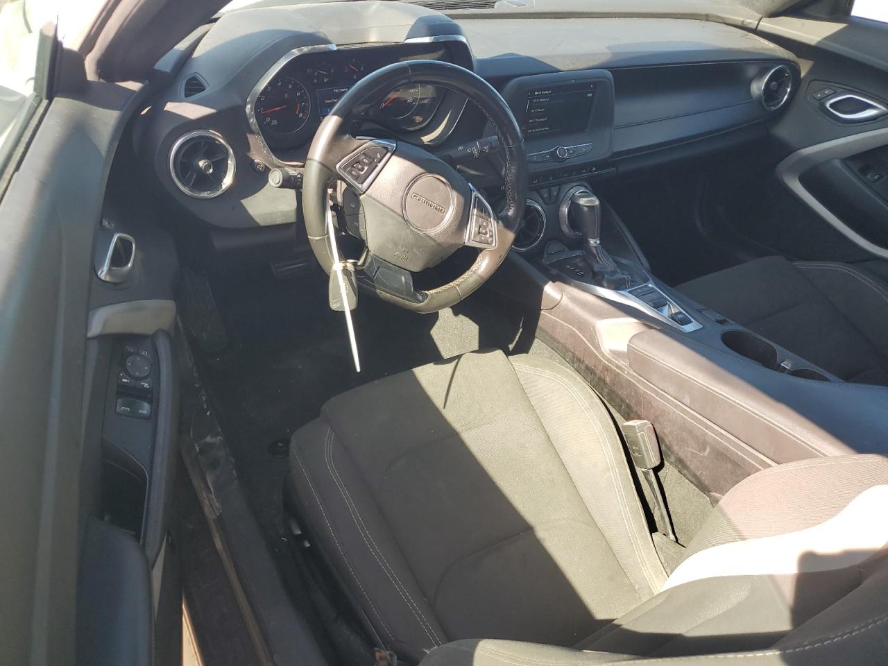 2019 Chevrolet Camaro - Image 8