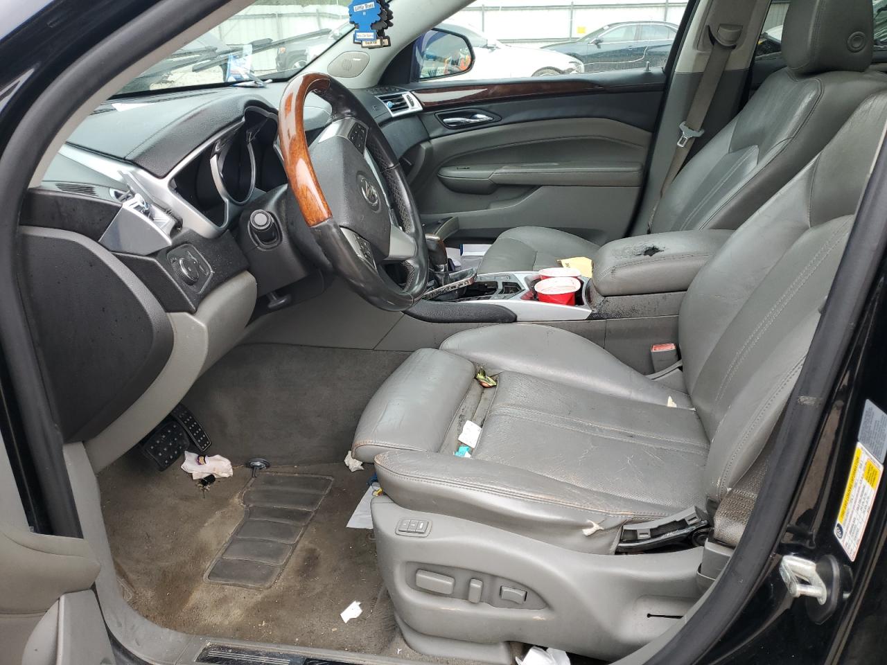 2010 Cadillac SRX - Image 7