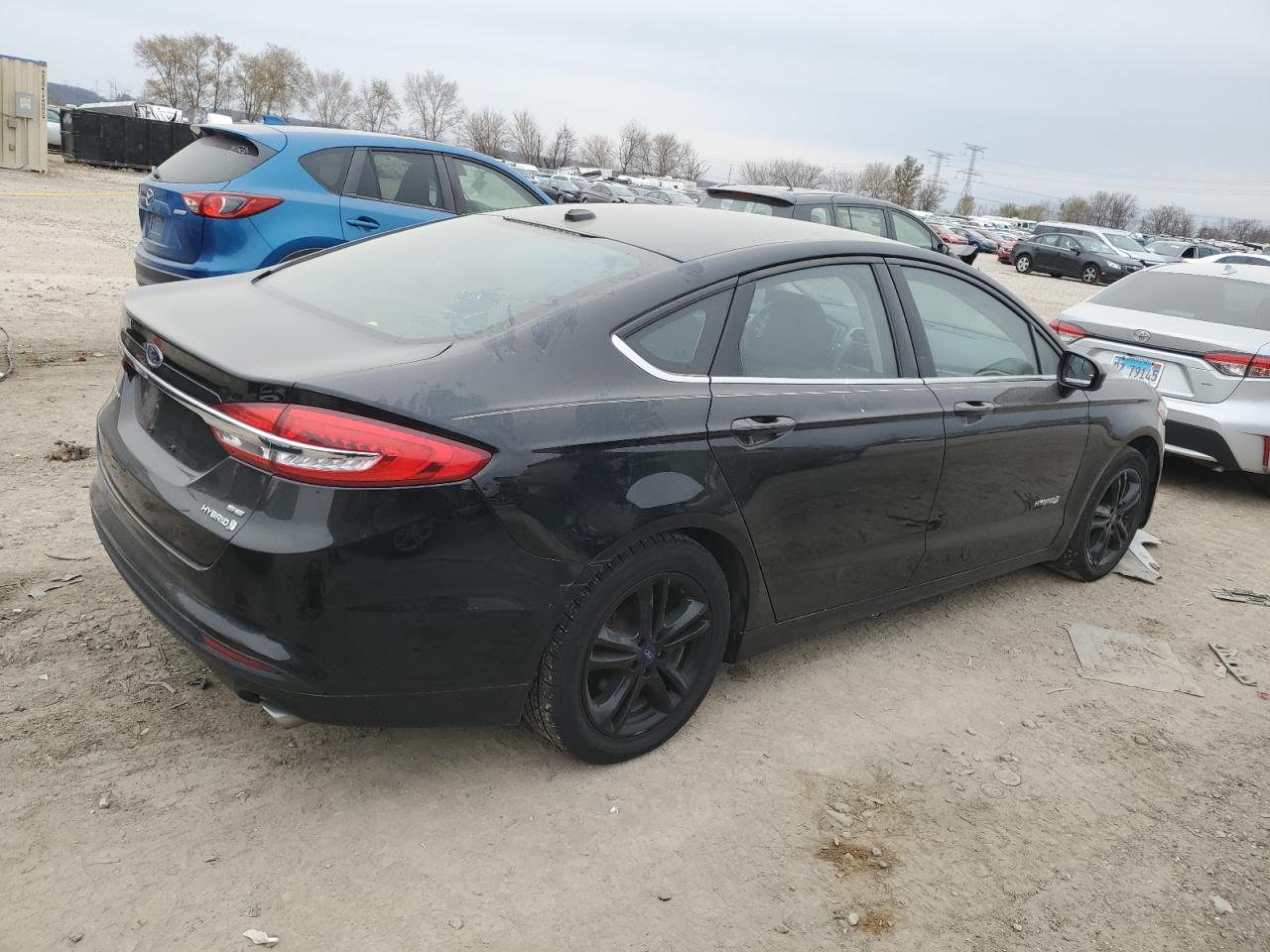 VIN 3FA6P0LU0JR207726 2018 FORD FUSION no.3