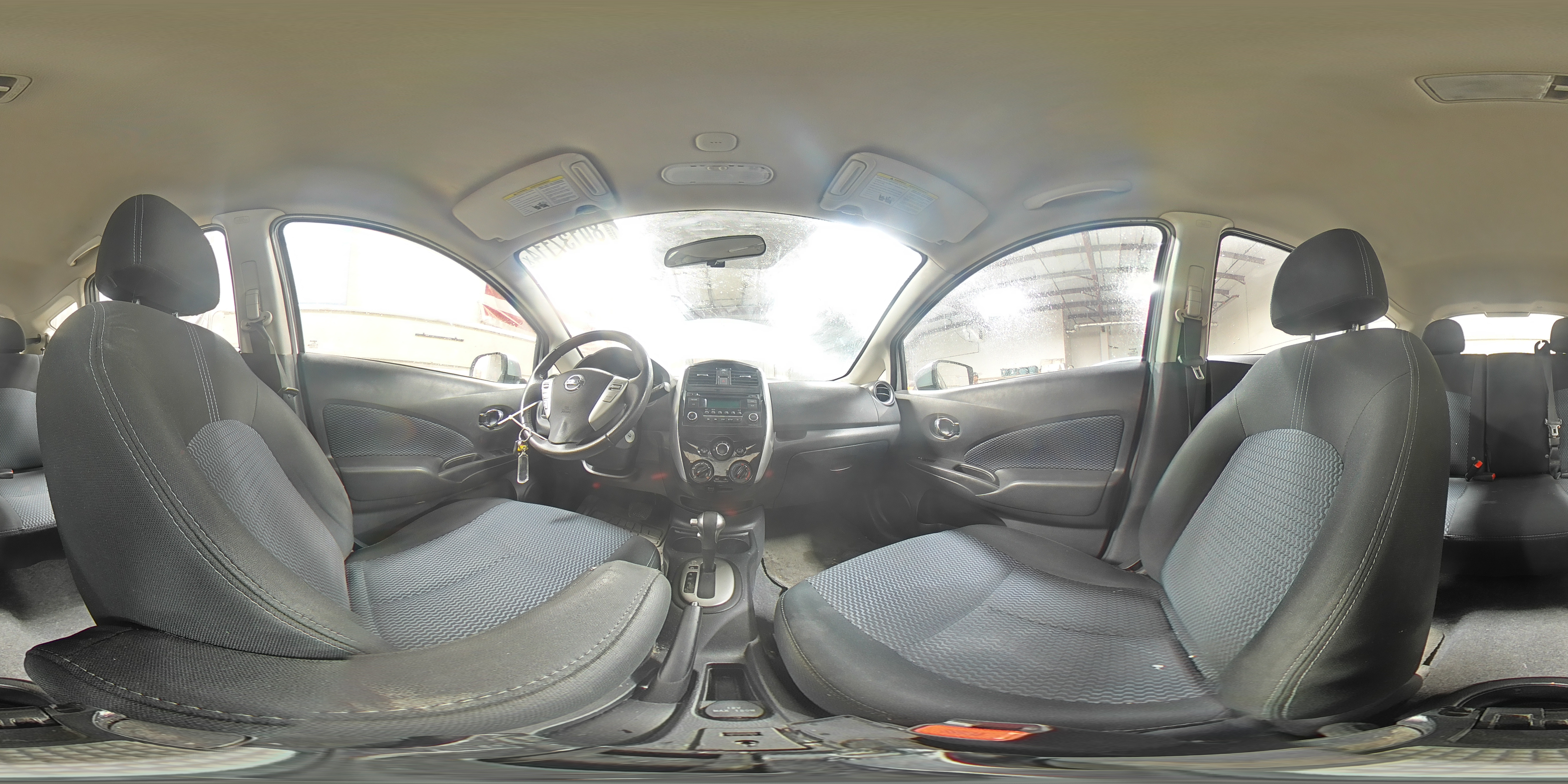 2015 Nissan Versa - Image 14