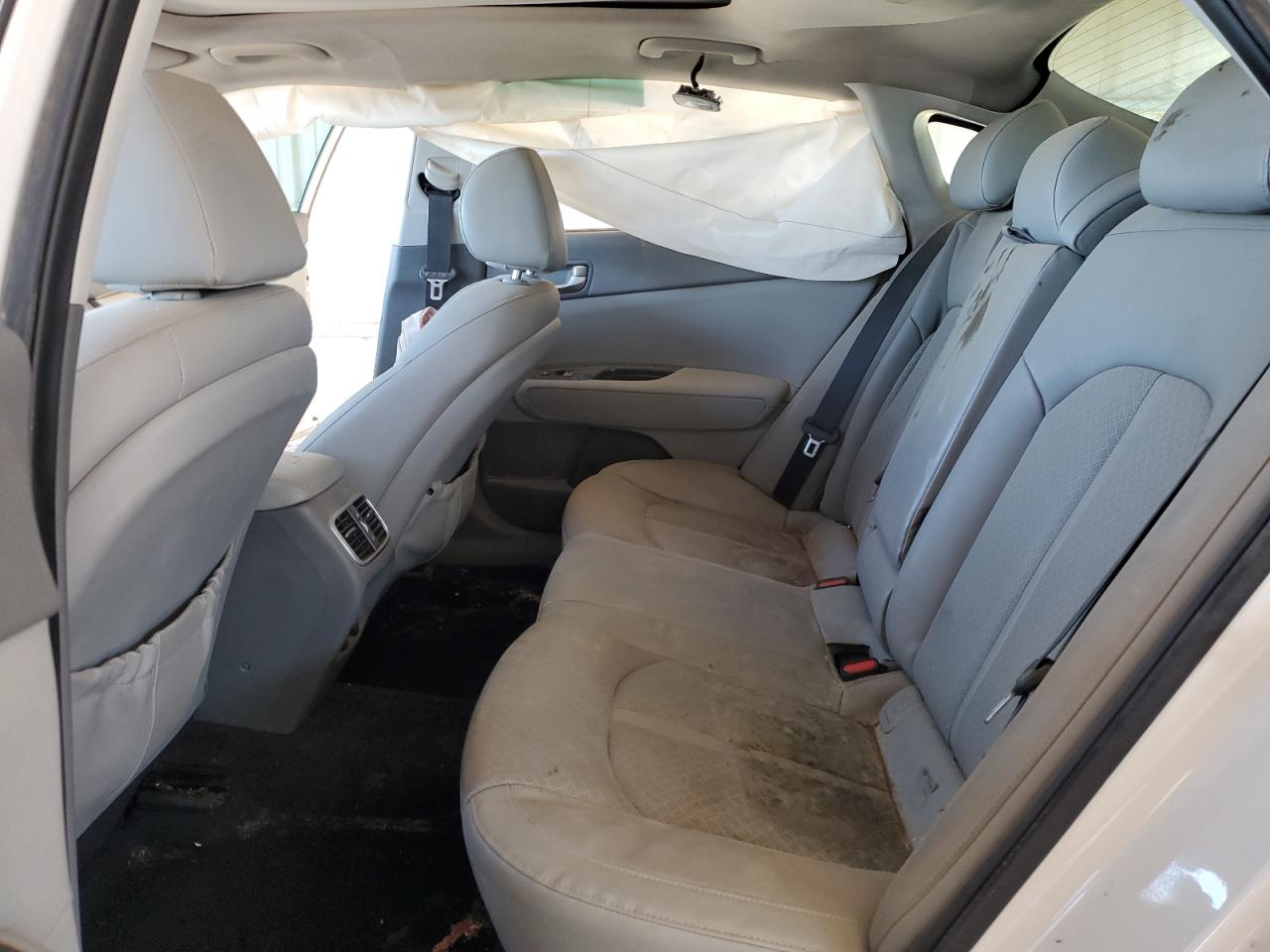 2016 Kia Optima - Image 10