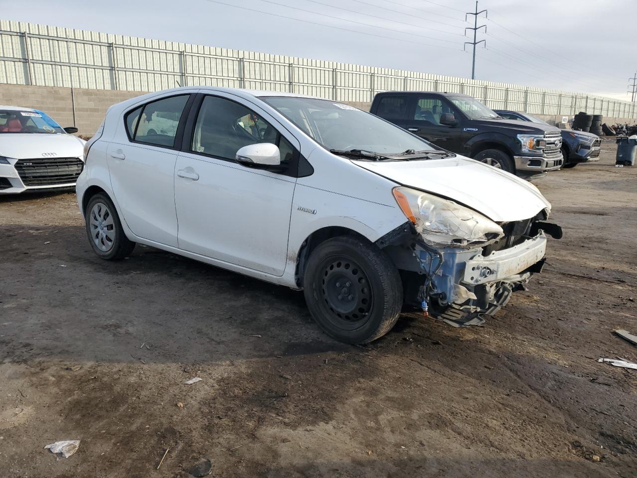 VIN JTDKDTB31D1058916 2013 TOYOTA PRIUS no.4