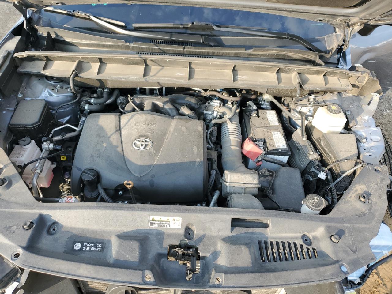 2021 Toyota Highlander - Image 12