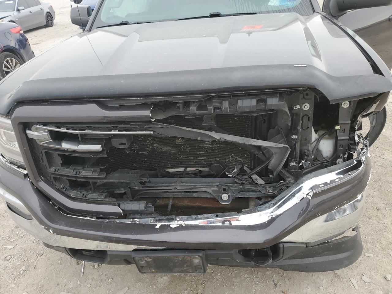 2016 GMC Sierra - Image 11