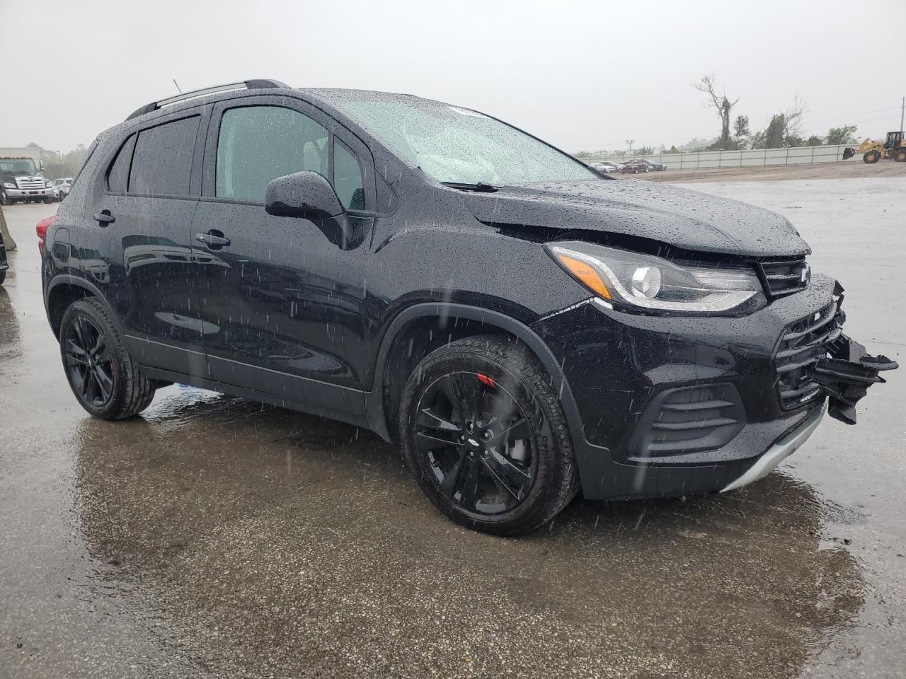 2022 Chevrolet Trax - Image 4