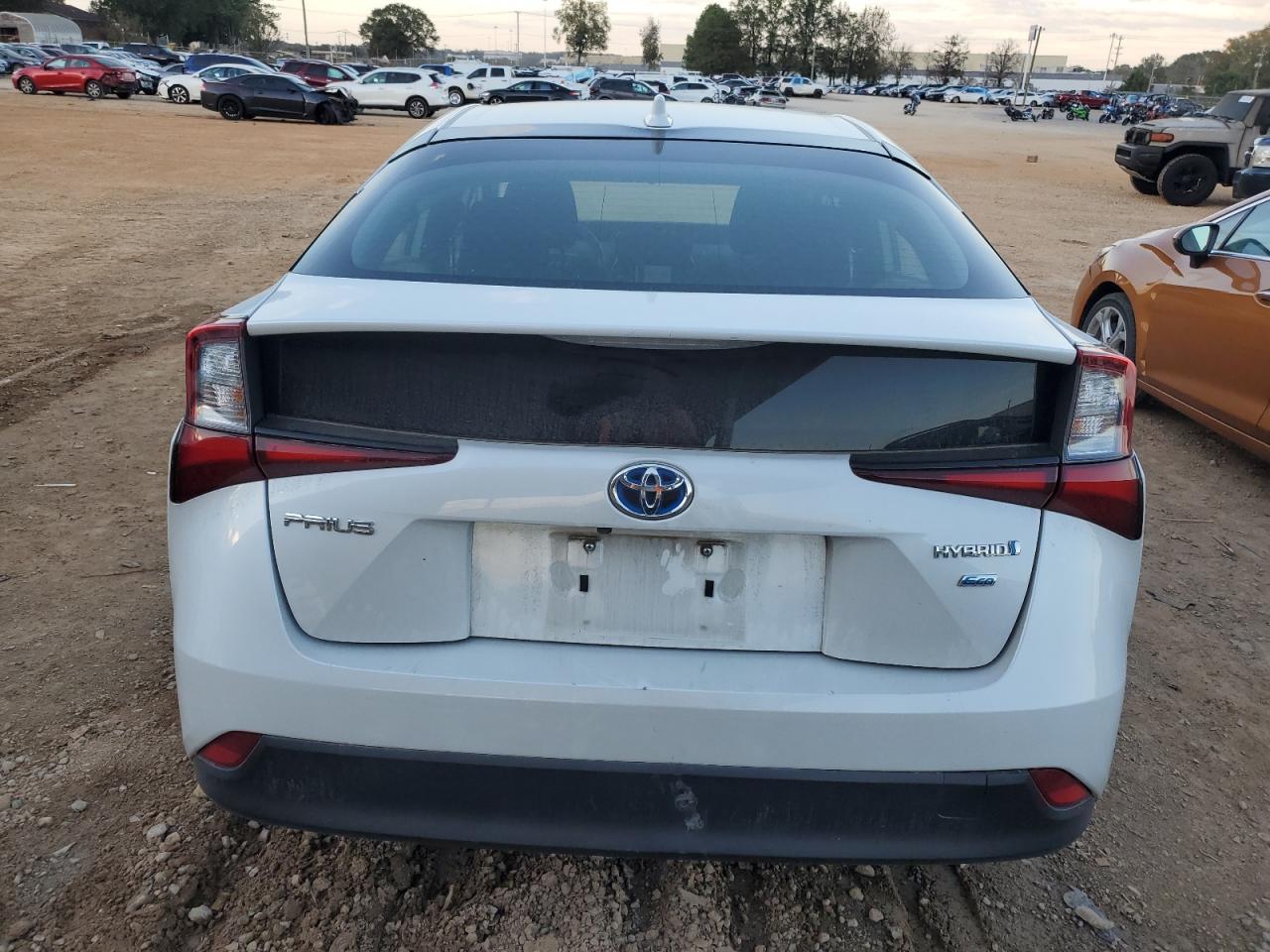 2022 Toyota Prius - Image 6