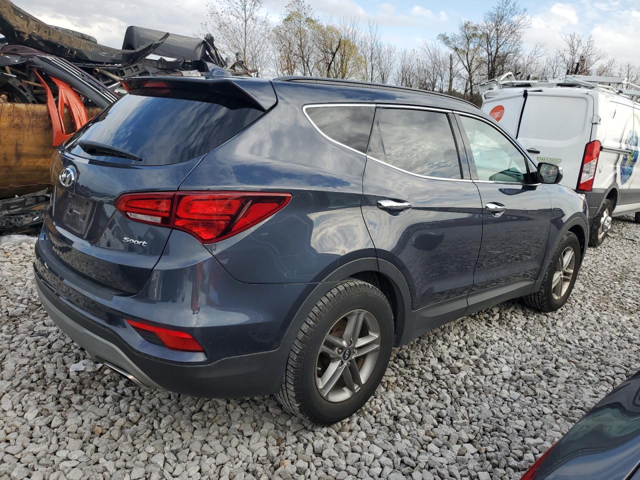 2018 Hyundai Santa Fe - Image 3