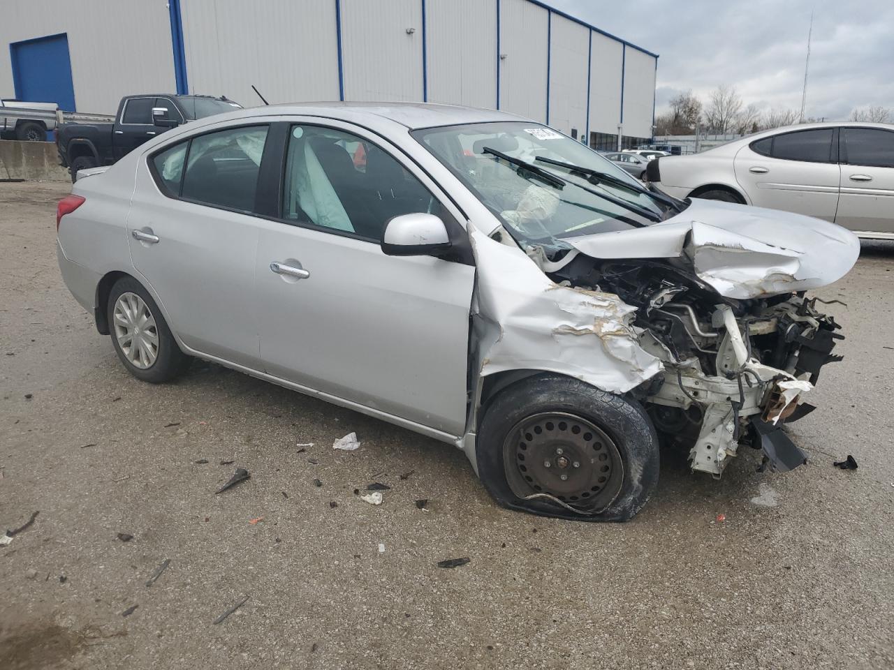 VIN 3N1CN7AP3EK467211 2014 NISSAN VERSA no.4