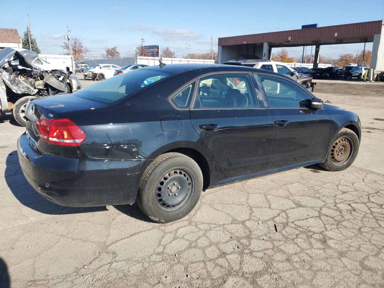 2014 Volkswagen Passat - Image 3