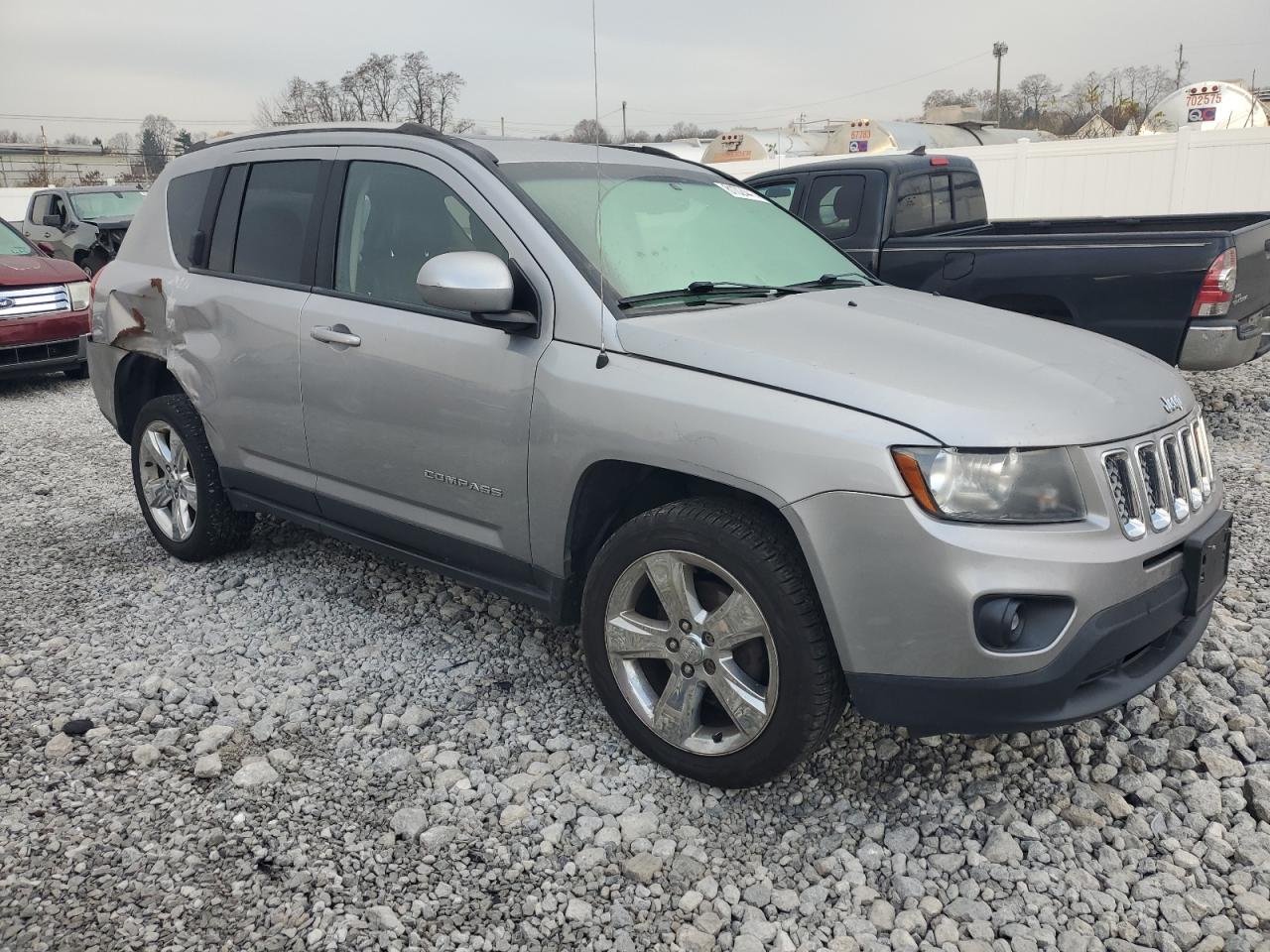 VIN 1C4NJCEB6ED796851 2014 JEEP COMPASS no.4