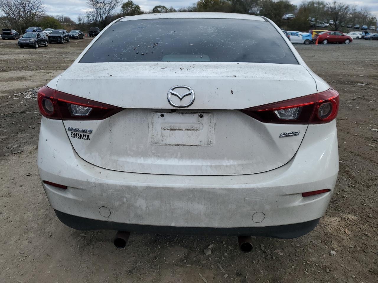 2018 Mazda 3 - Image 6