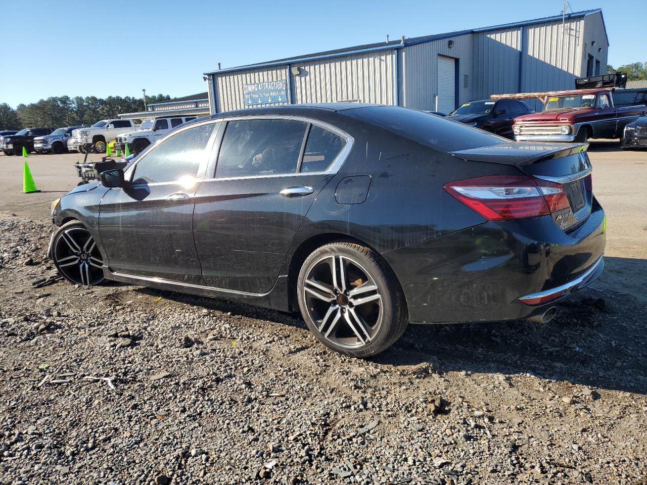 VIN 1HGCR2F5XHA278610 2017 HONDA ACCORD no.2