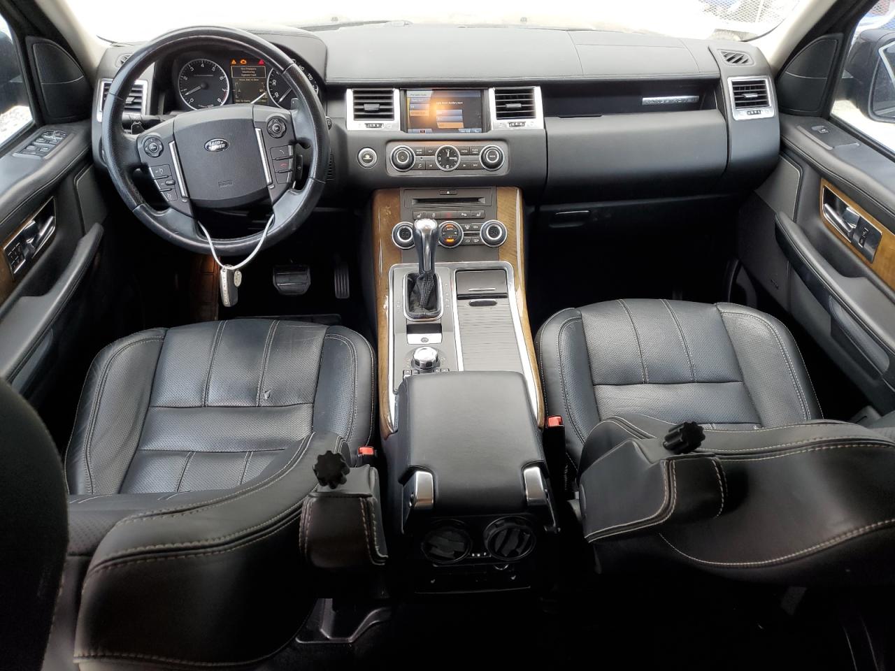 2011 Land Rover Range Rover - Image 8
