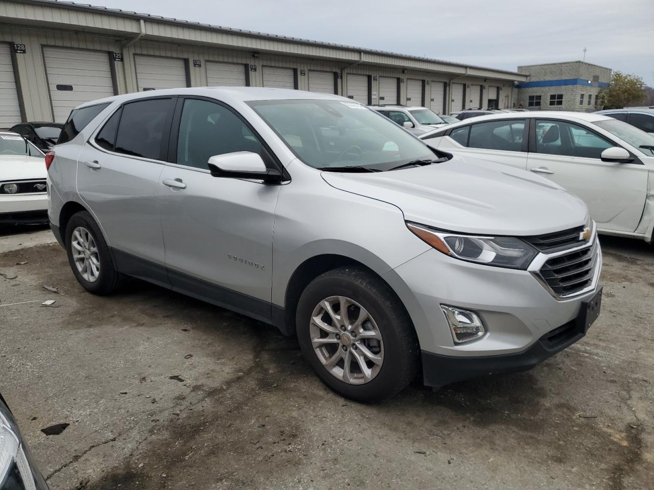 2021 Chevrolet Equinox - Image 4