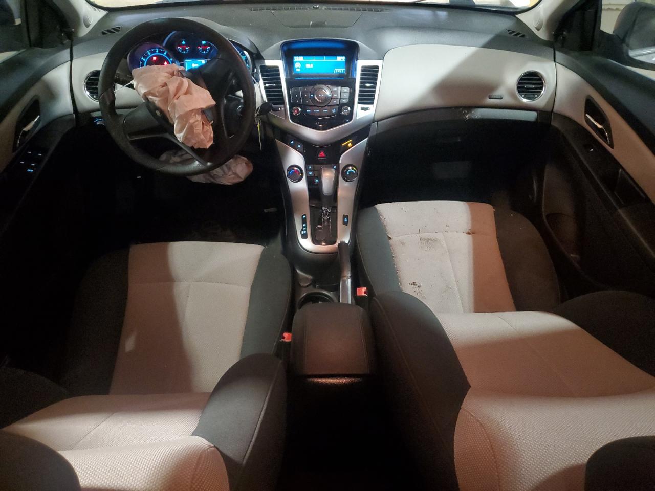 2011 Chevrolet Cruze - Image 8