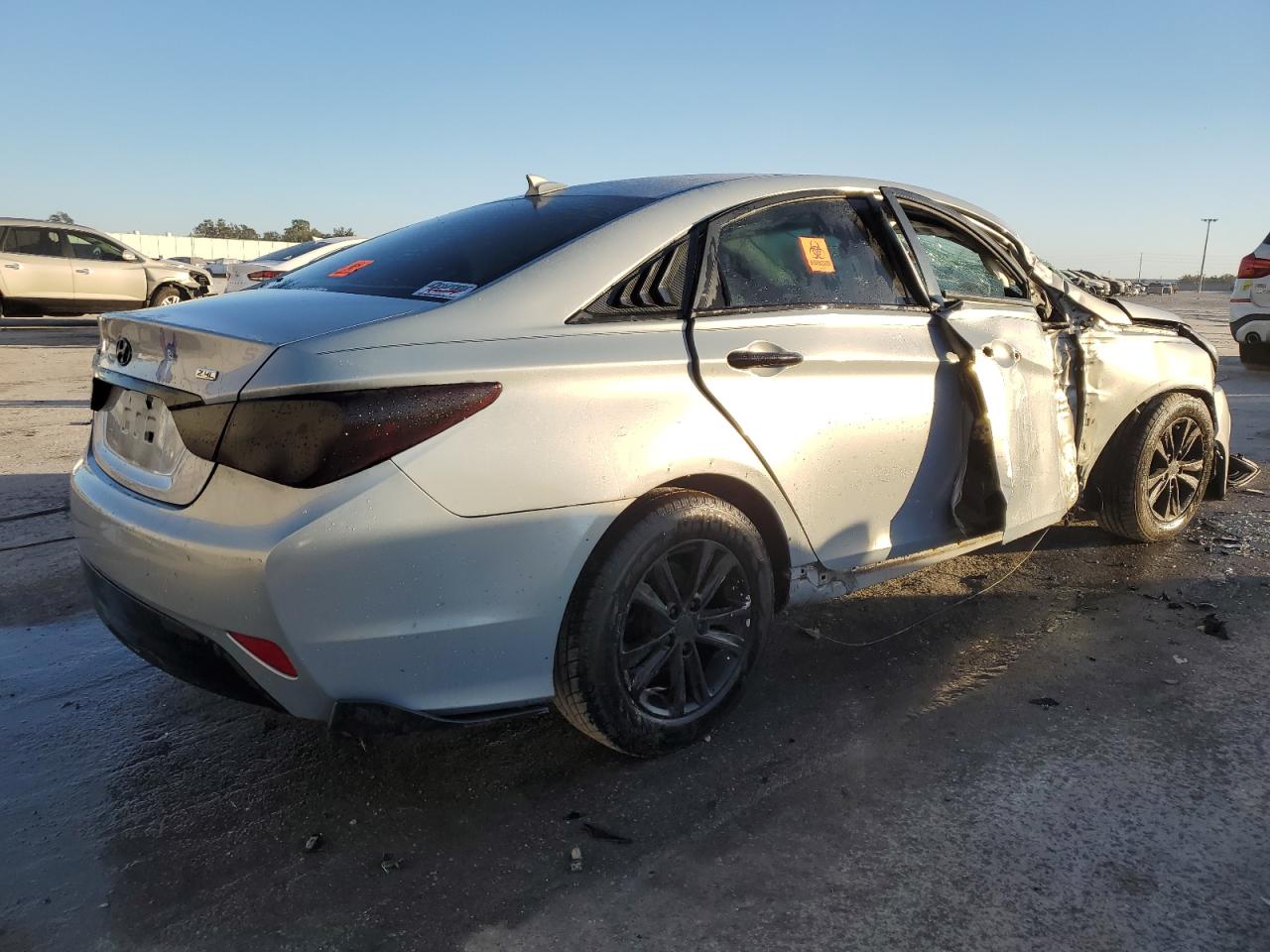 2014 Hyundai Sonata - Image 3