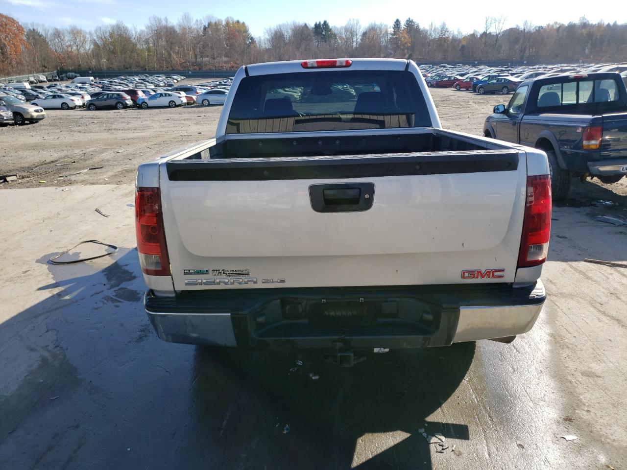 2010 GMC Sierra - Image 6