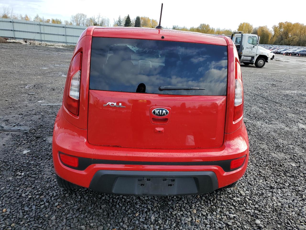 2013 Kia Soul + VIN: KNDJT2A69D7519345 Lot: 81184654