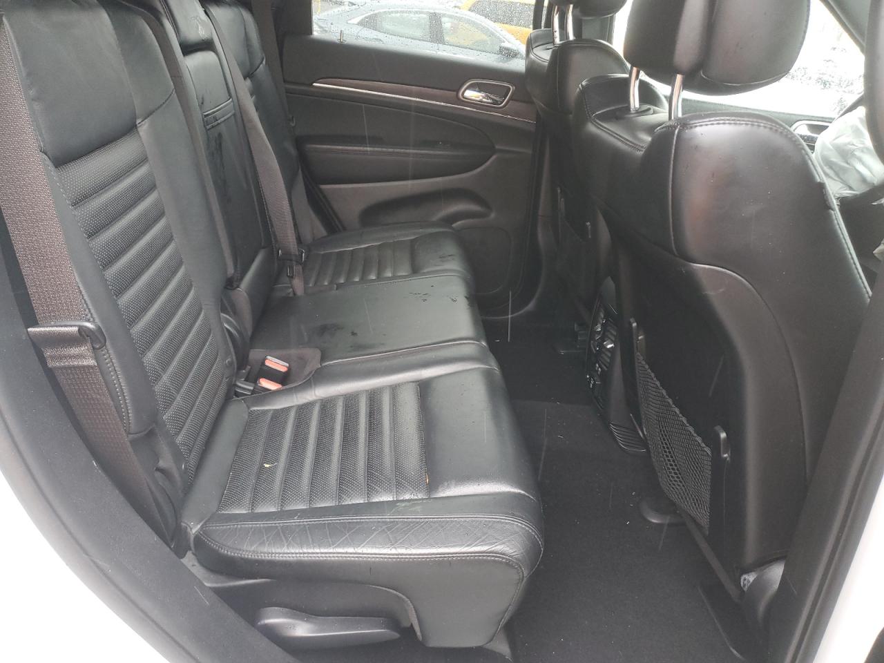 2020 Jeep Grand Cherokee - Image 11