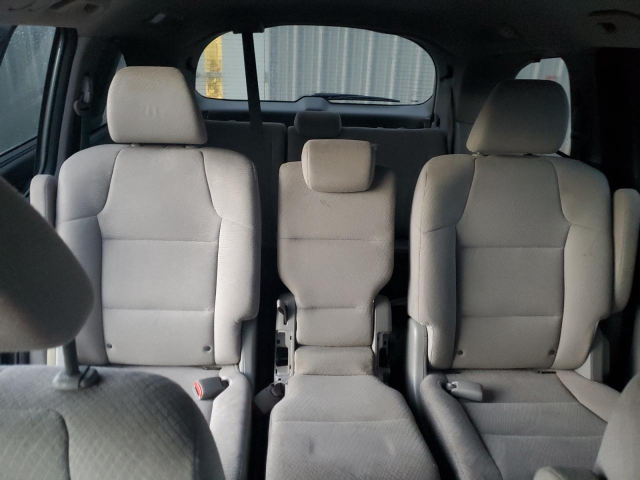 2016 Honda Odyssey - Image 10