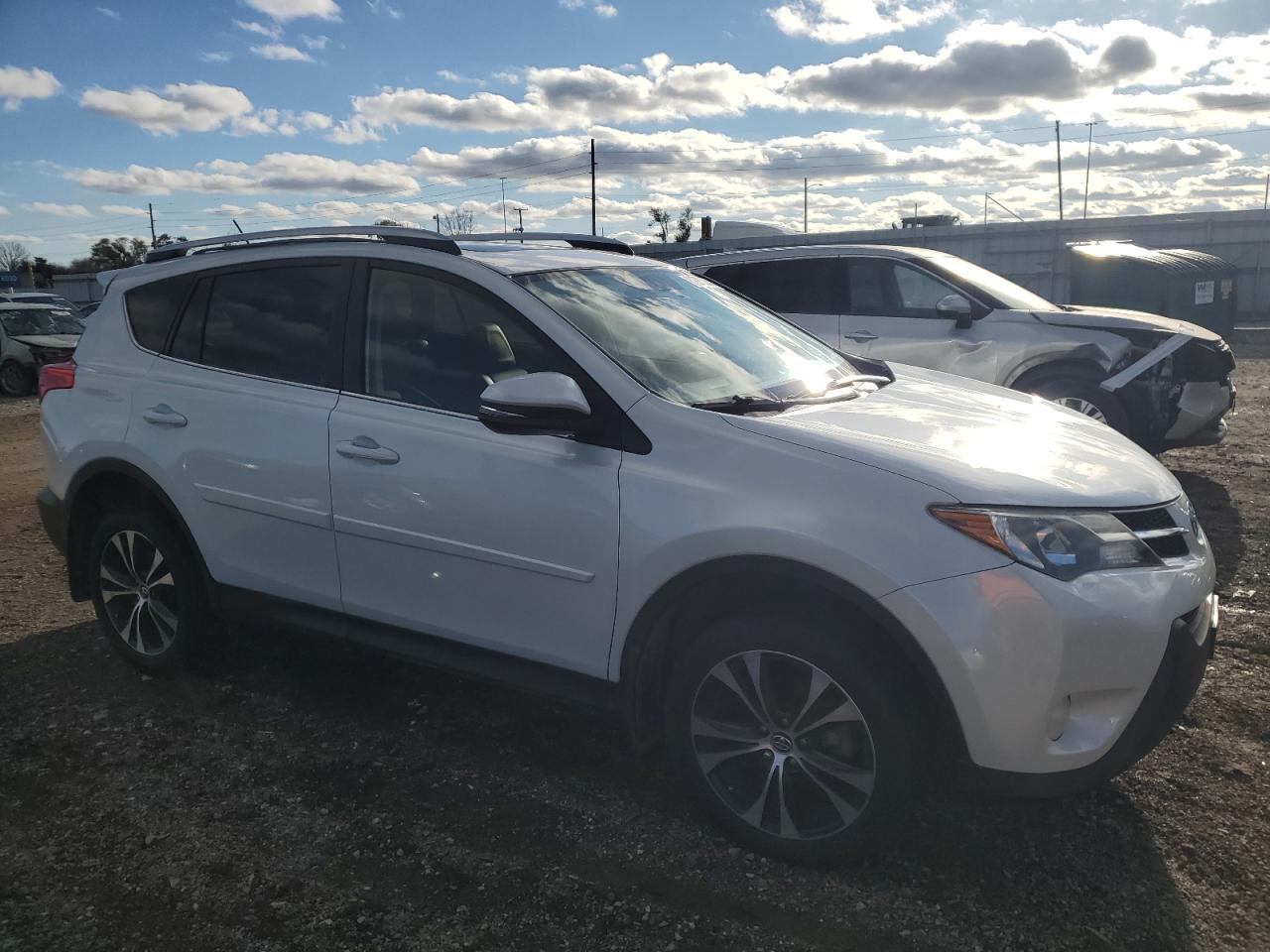 2015 Toyota RAV 4 - Image 4