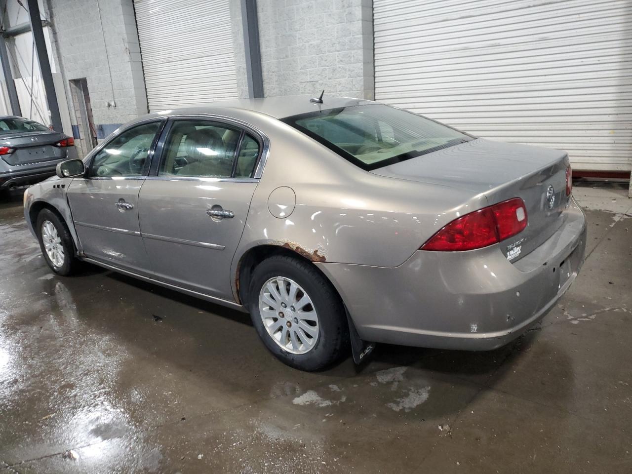 2006 Buick Lucerne - Image 2