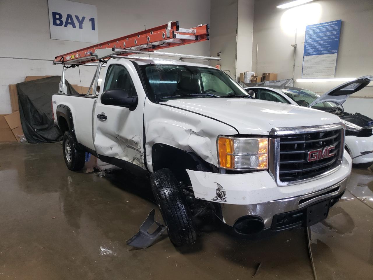 2008 GMC Sierra - Image 4