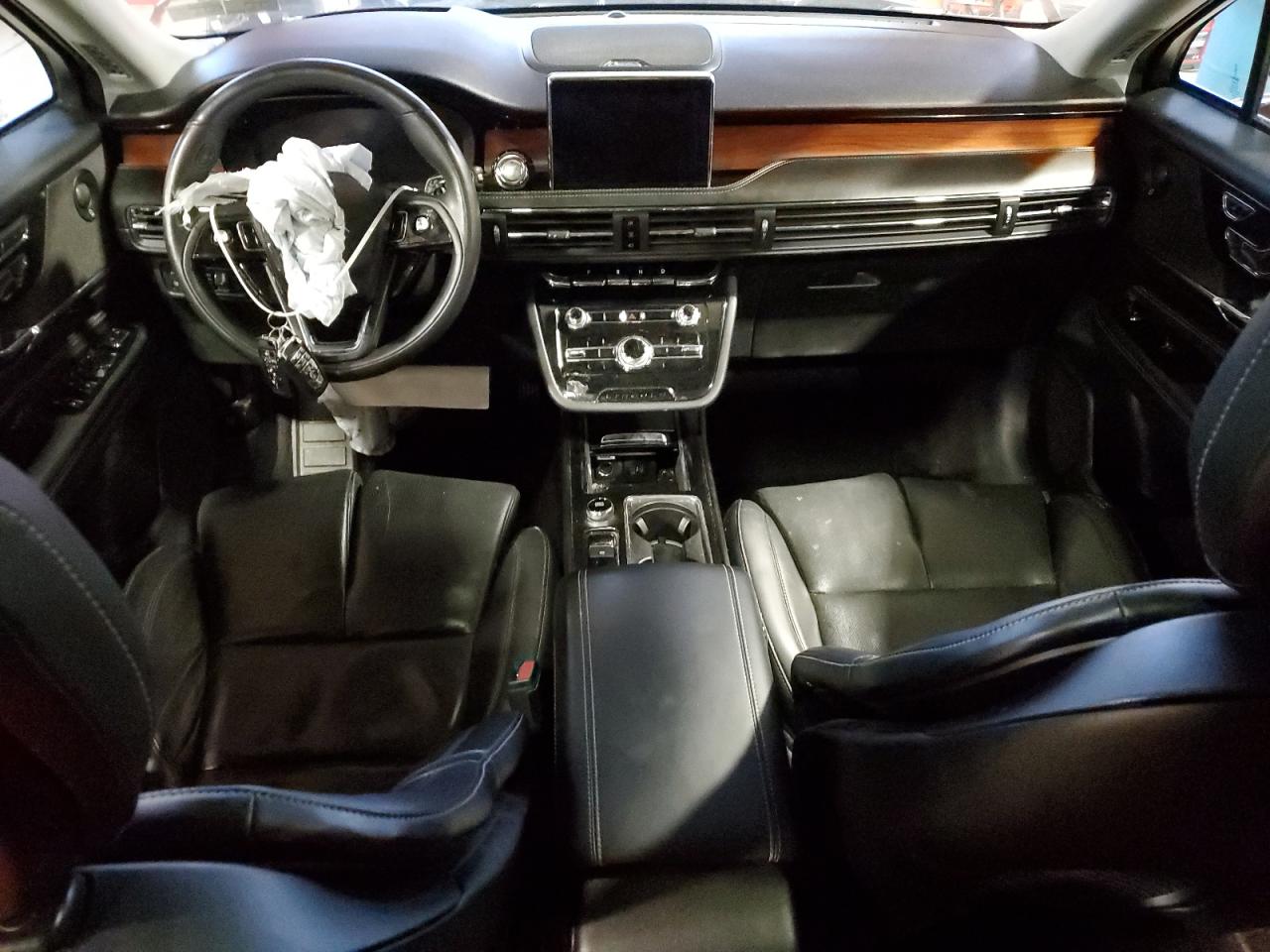 2022 Lincoln Corsair - Image 8