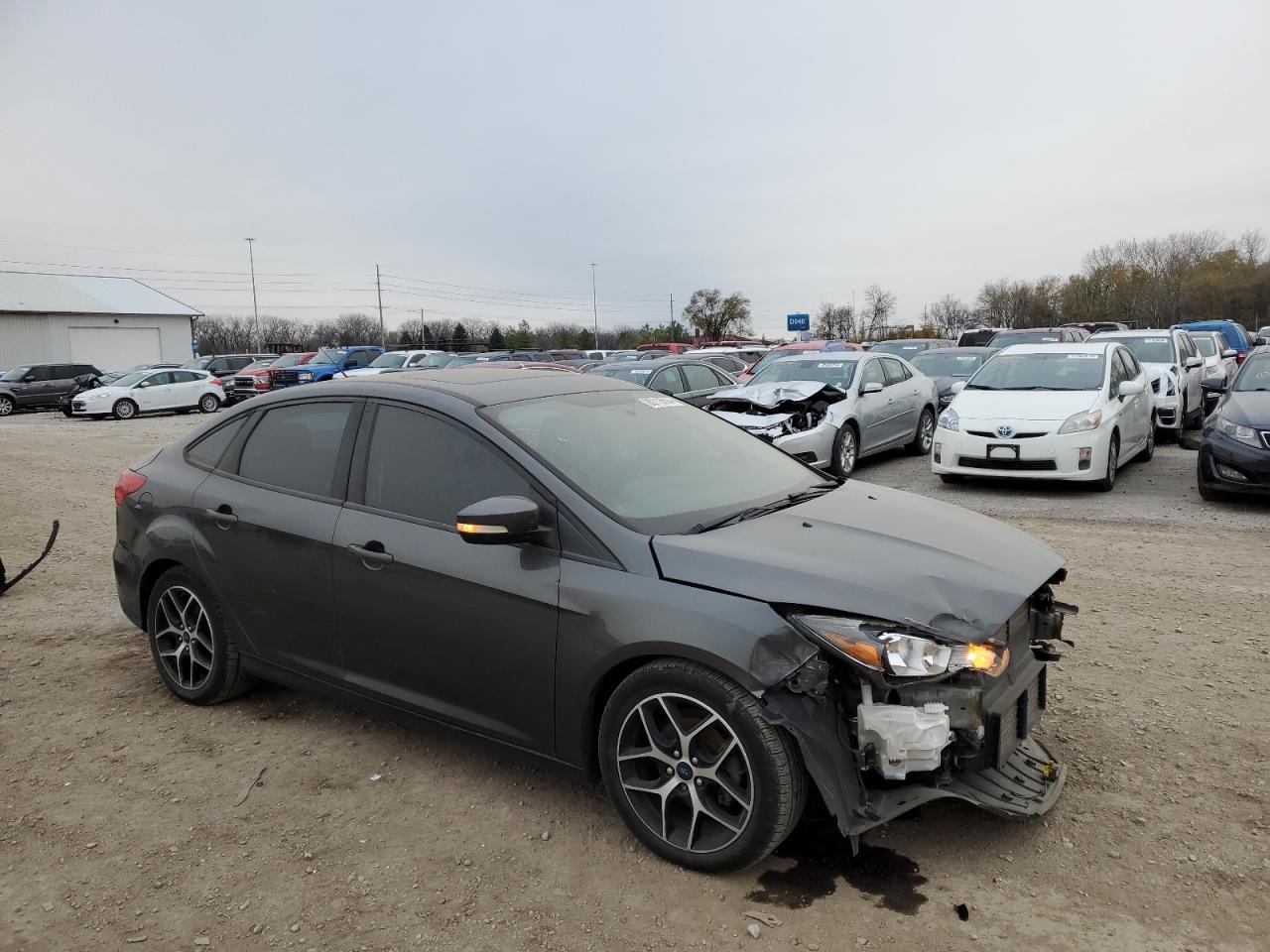 2017 Ford Focus - Image 4