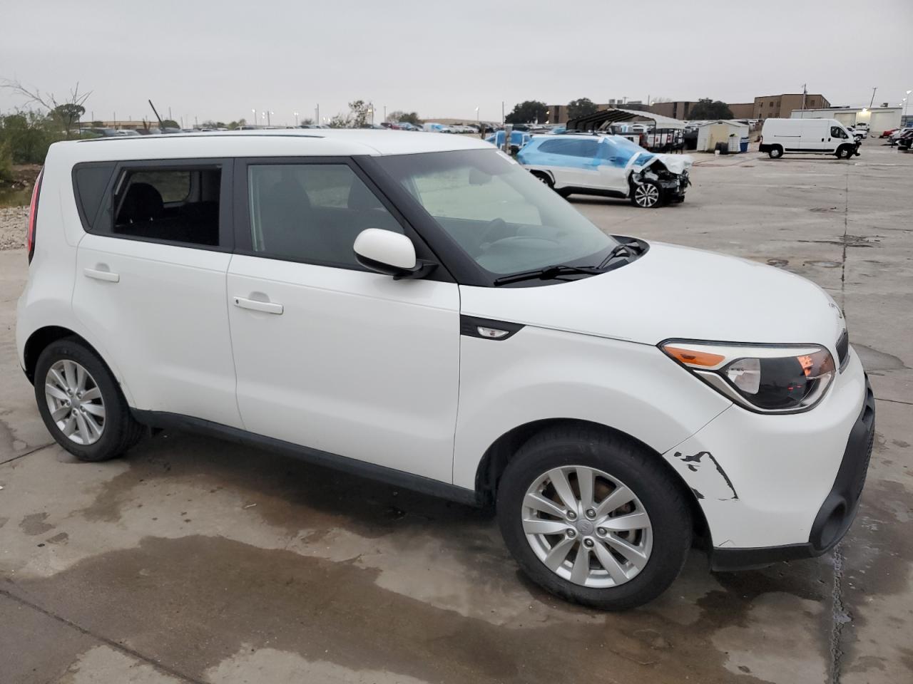 VIN KNDJN2A20E7018109 2014 KIA SOUL no.4