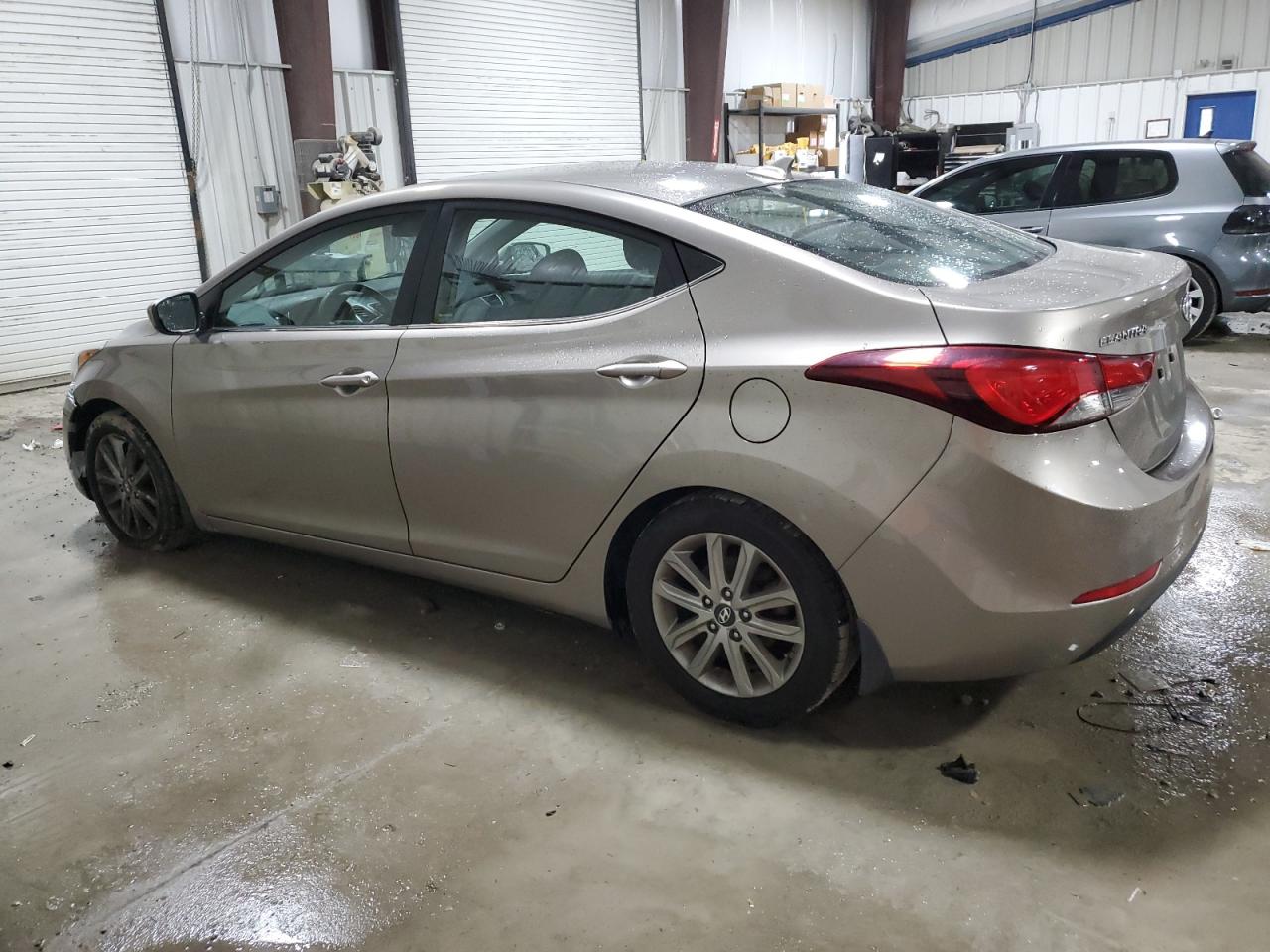 2015 Hyundai Elantra - Image 2