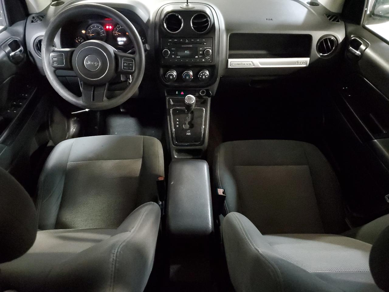 2016 Jeep Compass - Image 8