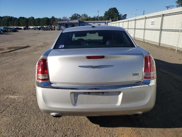 Sedans CHRYSLER 300 2012 Srebrny