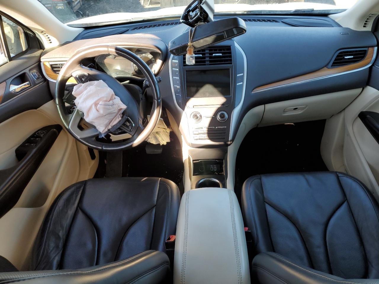 2016 Lincoln MKC - Image 8
