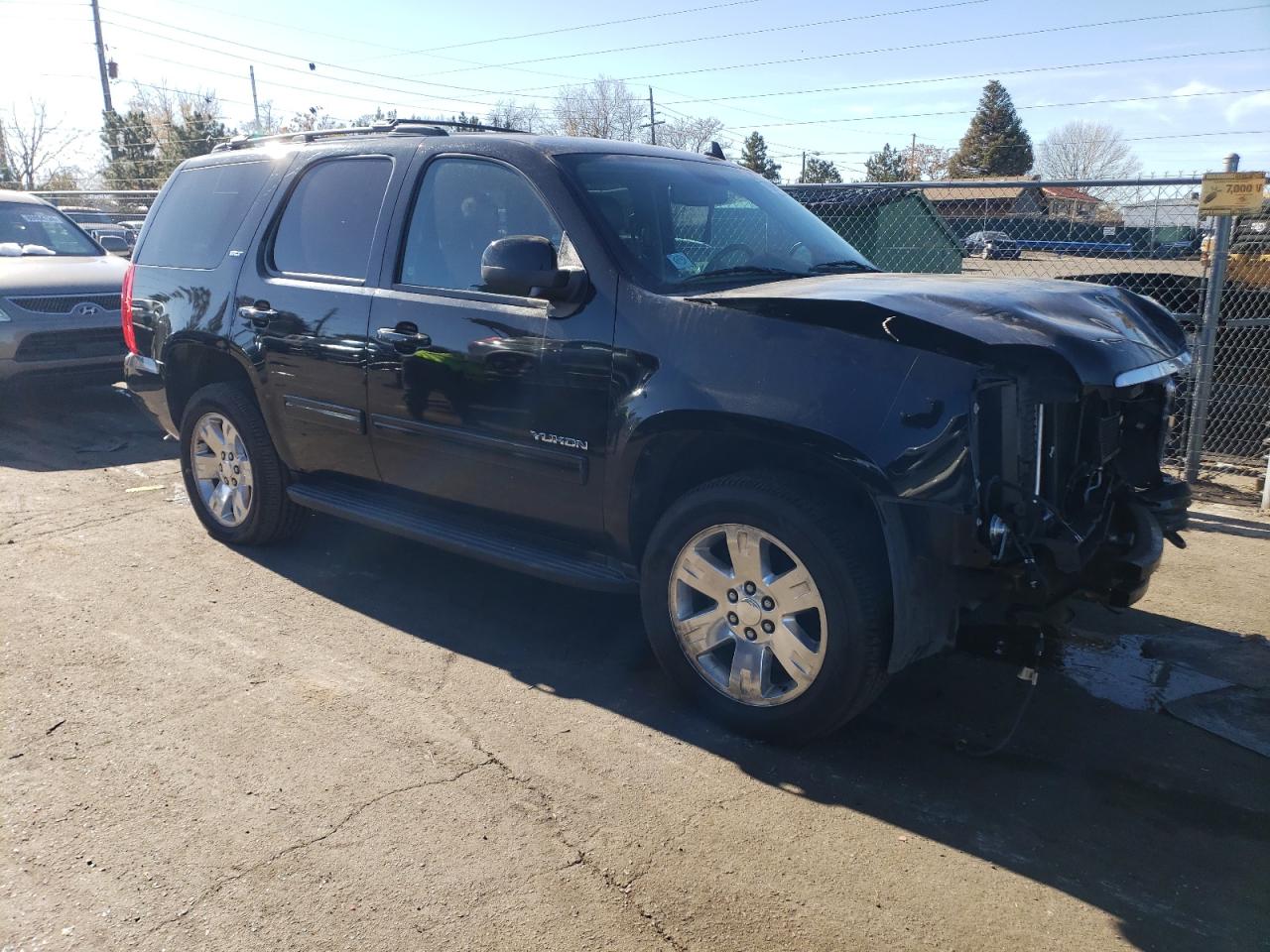 2012 GMC Yukon - Image 4
