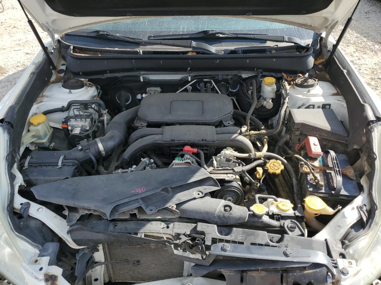2012 Subaru Outback - Image 14