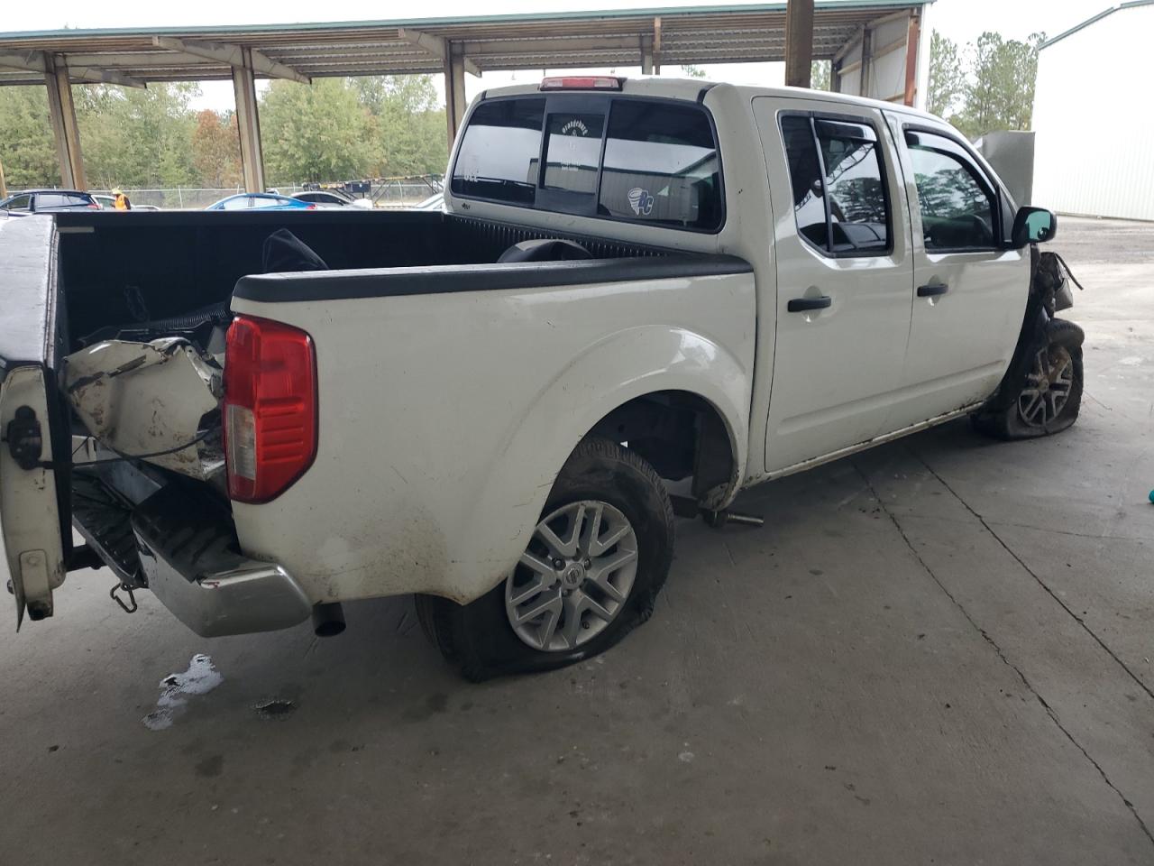 2015 Nissan Navara (Frontier) - Image 3